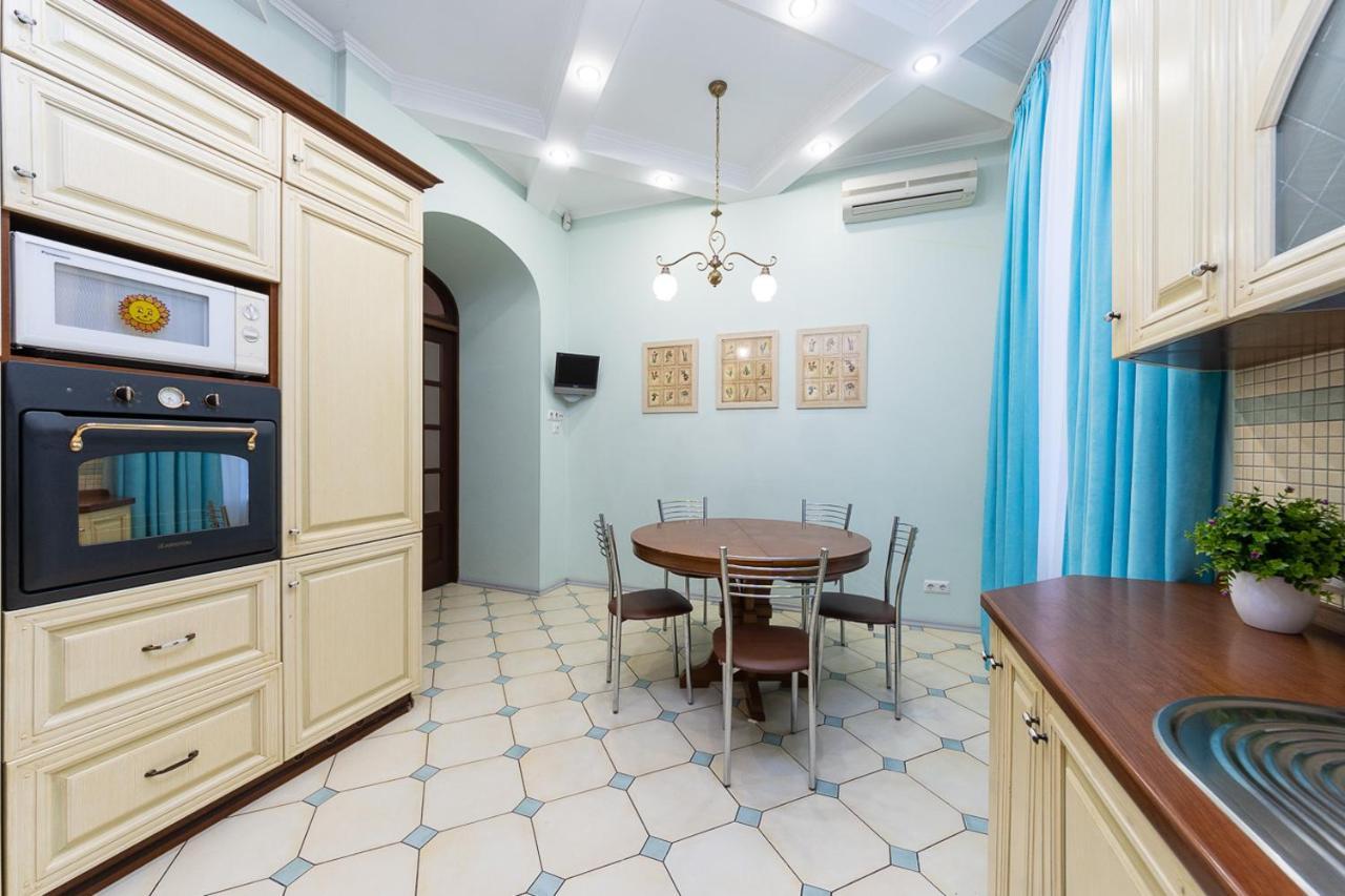 Apartament On Independence Square Kyiv Exterior photo