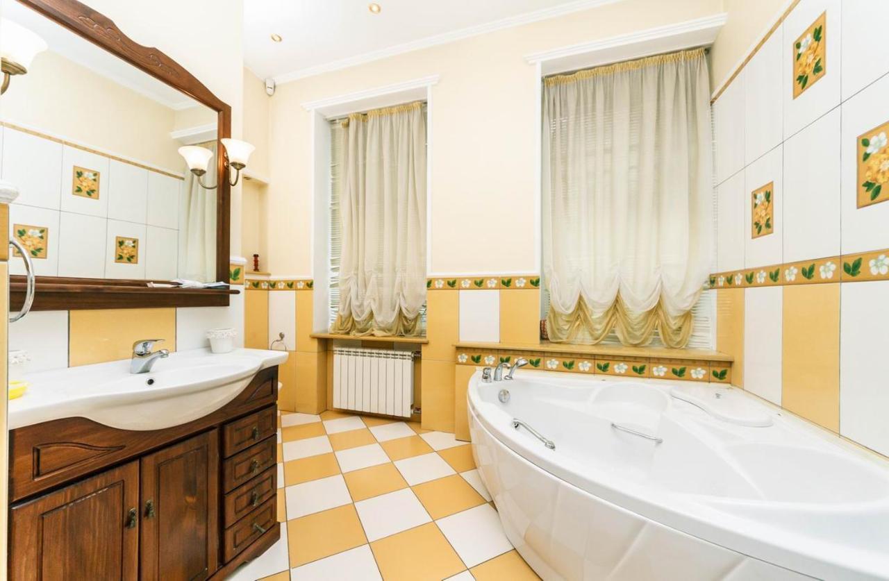 Apartament On Independence Square Kyiv Exterior photo