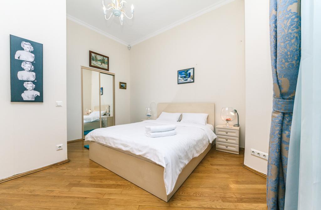 Apartament On Independence Square Kyiv Exterior photo